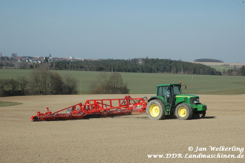 John Deere 6920S mit Gttler-Walze