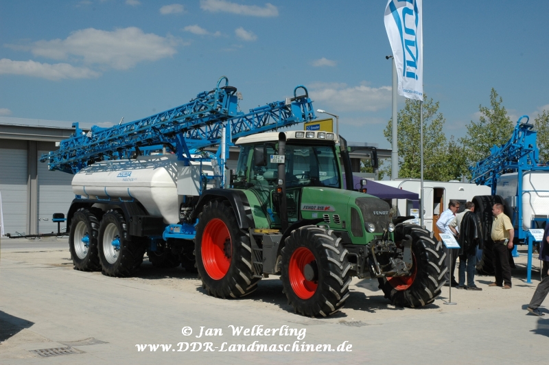 Fendt 818 mit INUMA "MARATHON"