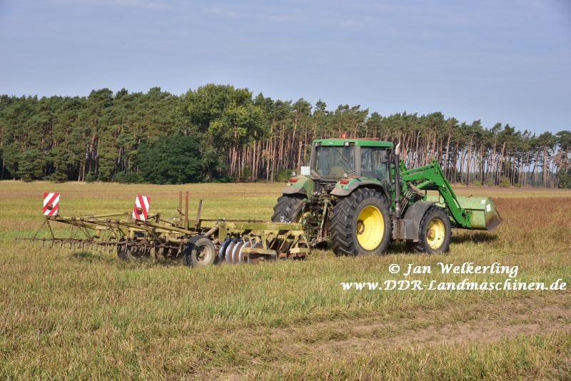 B 402 mit JD 6810