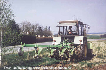 B 126-1 (4-furchig) am ZT 323-A