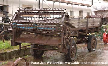 Stalldungstreuer D 352