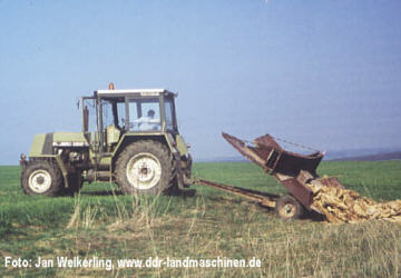 Steinsammelwagen SW 1 im Einsatz mit ZT 323-A